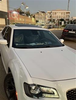 كرايسلر 300